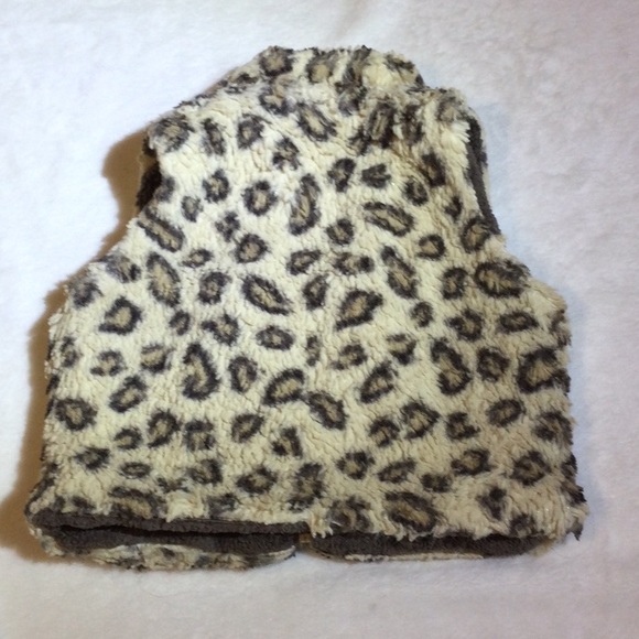 Baby Girls Leopard Faux Fur Vest 12 months - Picture 7 of 8
